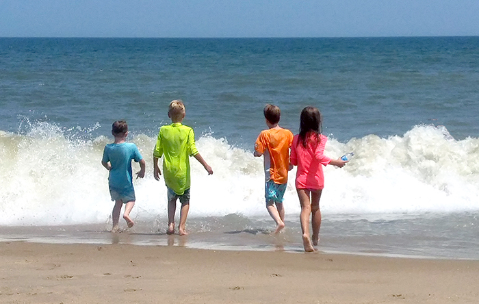 beach kids