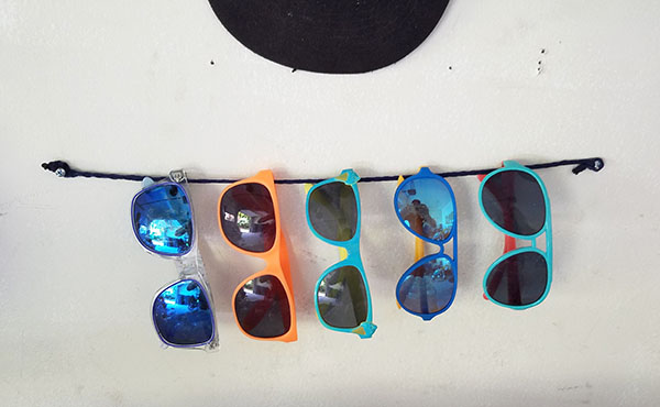 diy sunglasses rack